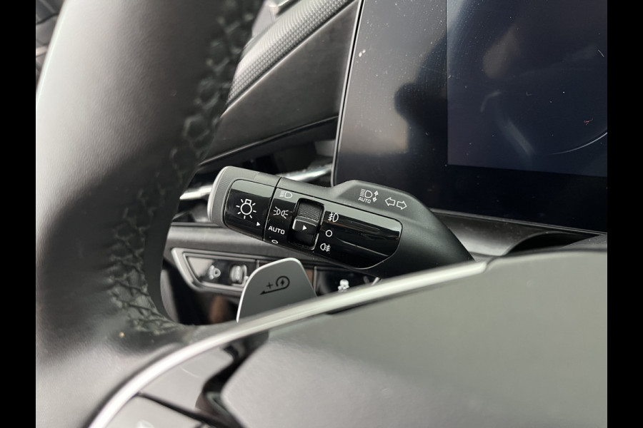 Kia Niro EV DynamicLine 64.8 kWh [3-Fase-11kW] {SoH-96%} (INCL-BTW) Aut. *LEATHER-FABRIC | ADAPTIVE-CRUISE | DIGI-COCKPIT | KEYLESS | CAMERA | DAB | COMFORTSEATS | SHIFTPADDLES | ECC | PDC | CARPLAY | AMBIENT-LIGHT | 17''ALU*