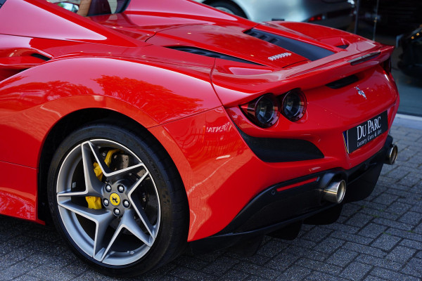 Ferrari F8 Spider 3.9 V8 HELE Carbon Pack