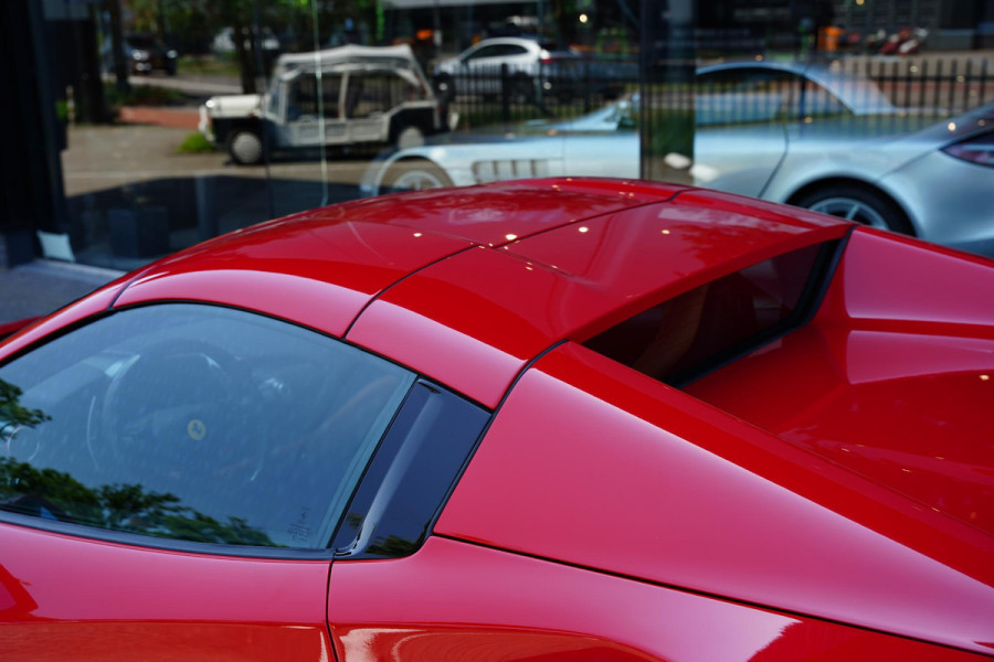 Ferrari F8 Spider 3.9 V8 HELE Carbon Pack