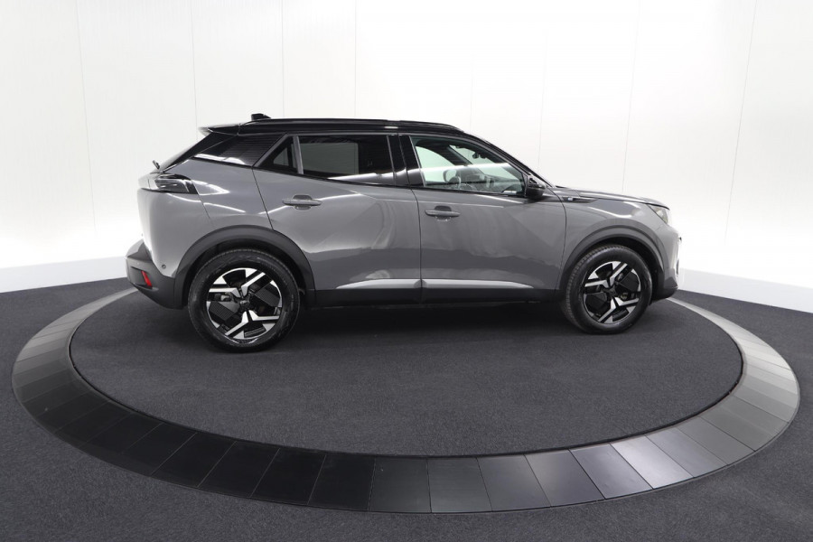 Peugeot e-2008 EV GT 50 kWh | 11 KW Laadfunctie | 360 Camera | Dodehoekdetectie | Apple Carplay | SOH=100%