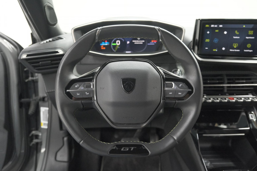 Peugeot e-2008 EV GT 50 kWh | 11 KW Laadfunctie | 360 Camera | Dodehoekdetectie | Apple Carplay | SOH=100%