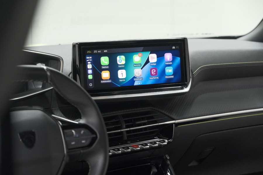 Peugeot e-2008 EV GT 50 kWh | 11 KW Laadfunctie | 360 Camera | Dodehoekdetectie | Apple Carplay | SOH=100%