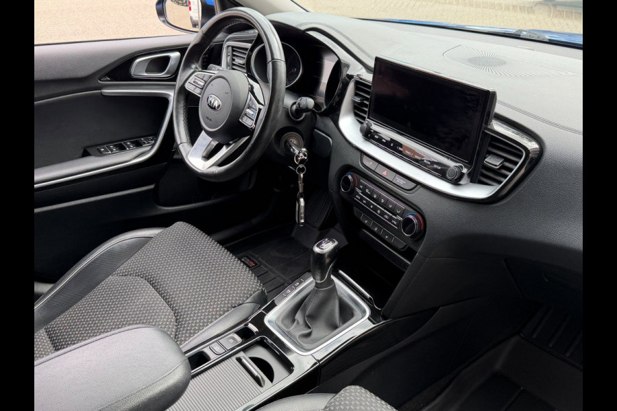 Kia Xceed 1.4T-GDi DynamicPlus - Navigatie / Apple CarPlay I Camera I LED I Sport pakket 1/2 Leer I 89.000 KM - Dealer onderhouden