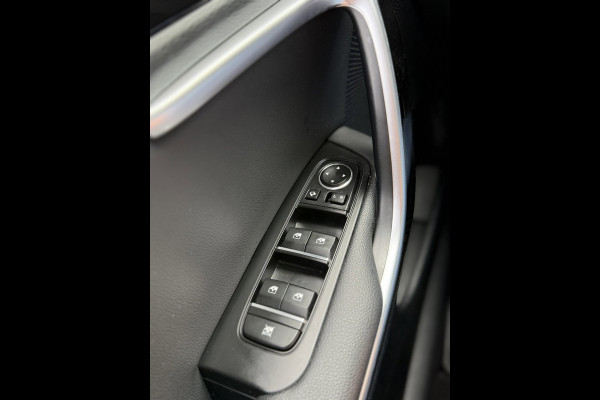 Kia Xceed 1.4T-GDi DynamicPlus - Navigatie / Apple CarPlay I Camera I LED I Sport pakket 1/2 Leer I 89.000 KM - Dealer onderhouden