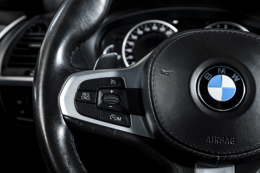 BMW X3 xDrive20i 184 PK High Executive Org. NL | M-Sport | Afn. Trekhaak | Cruise | Stoelverw. | PDC | Camera | NAV | ECC | Elek. Klep | LM 20" |