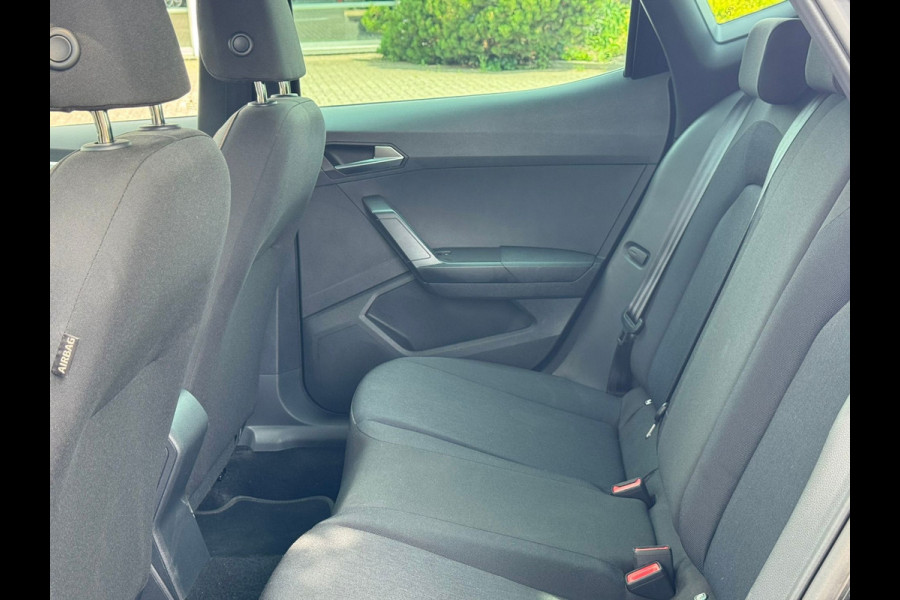 Seat Arona 1.0 EcoTSI FR Business Connect | Carplay/Android, Camera, Stoelverw., Navi, Cruise, Climate |