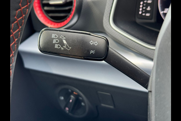Seat Arona 1.0 EcoTSI FR Business Connect | Carplay/Android, Camera, Stoelverw., Navi, Cruise, Climate |