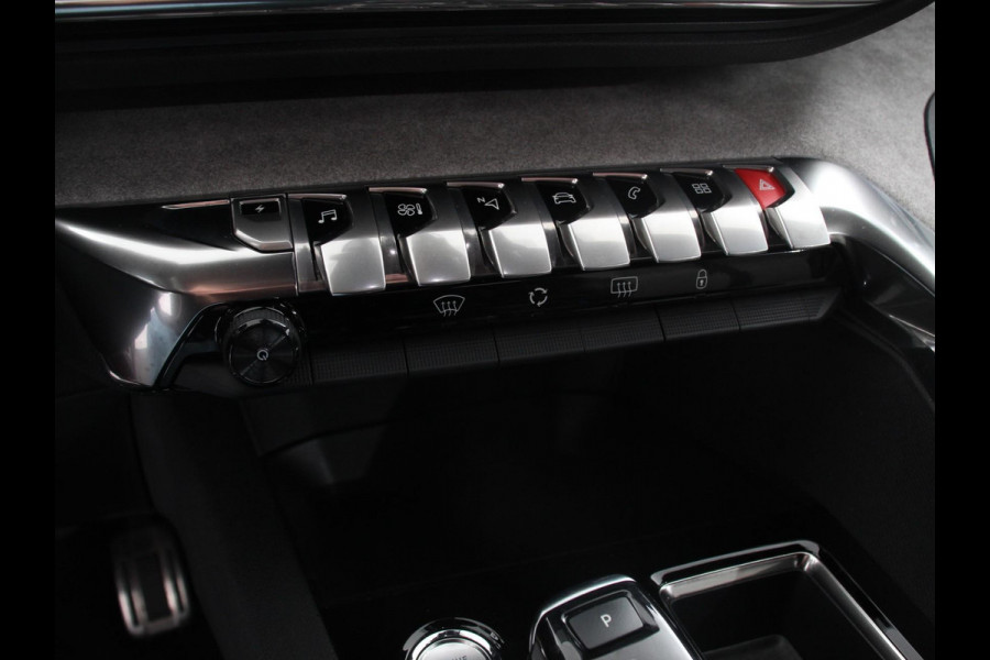 Peugeot 3008 1.2 PureTech 131pk Automaat Active Navigatie Apple Carplay/Android Auto Cruise Control Parkeersensor achter Climate Control Stoelverwarming Virtual Cockpit