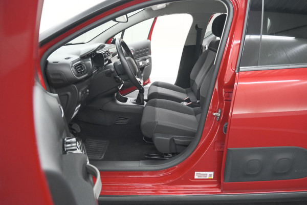 Citroën C3 PureTech 82 S&S Shine | Camera | Apple Carplay | Parkeersensoren | 16 Inch Velgen
