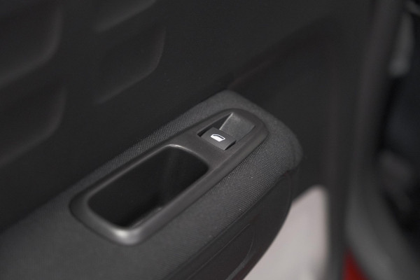 Citroën C3 PureTech 82 S&S Shine | Camera | Apple Carplay | Parkeersensoren | 16 Inch Velgen