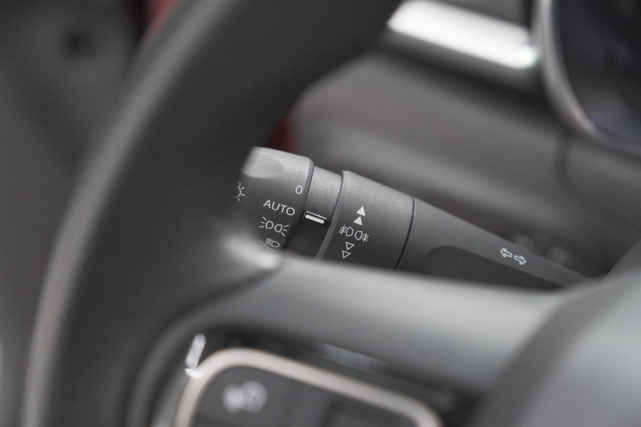 Citroën C3 PureTech 82 S&S Shine | Camera | Apple Carplay | Parkeersensoren | 16 Inch Velgen