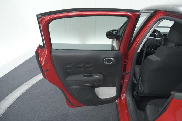 Citroën C3 PureTech 82 S&S Shine | Camera | Apple Carplay | Parkeersensoren | 16 Inch Velgen