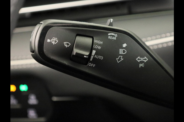 Volkswagen ID.7 Tourer Pro Business 77 kWh | SOH 100% | Navigatie | 360 Camera | Elektrische klep | Warmtepomp |