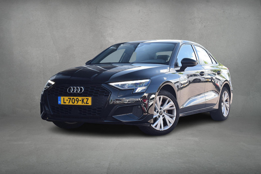 Audi A3 Limousine 30 TFSI Business edition | Apple CarPlay | Sportstoelen | Cruise