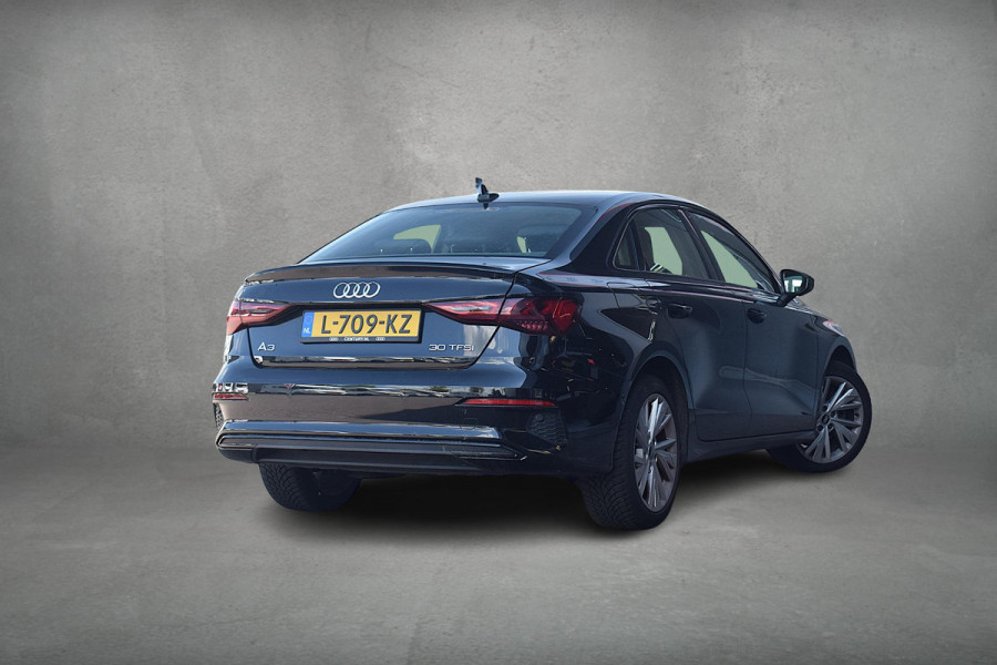 Audi A3 Limousine 30 TFSI Business edition | Apple CarPlay | Sportstoelen | Cruise