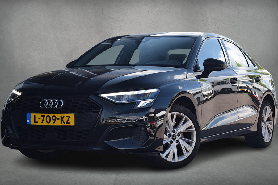 Audi A3 Limousine 30 TFSI Business edition | Apple CarPlay | Sportstoelen | Cruise