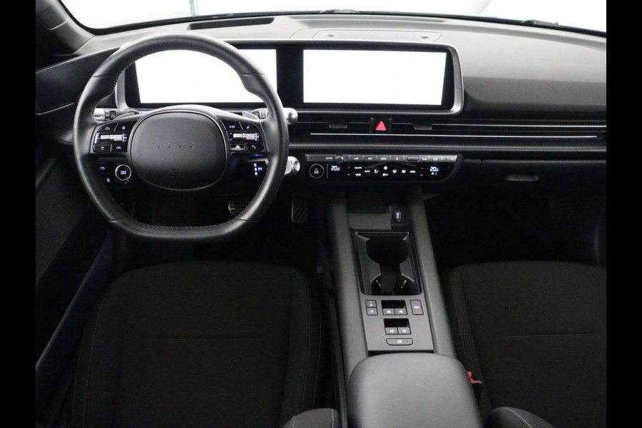 Hyundai IONIQ 6 Connect 77.4 kWh | SOH 94,7% | Warmtepomp | Head-Up | Stoelverwarming | Camera | Carplay | Standkachel | Adaptive cruise | Keyless | Navigatie | Achterbankverwarming | Full LED