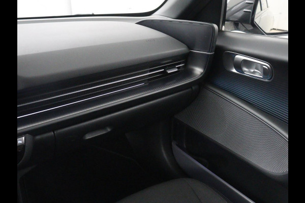 Hyundai IONIQ 6 Connect 77.4 kWh | SOH 94,7% | Warmtepomp | Head-Up | Stoelverwarming | Camera | Carplay | Standkachel | Adaptive cruise | Keyless | Navigatie | Achterbankverwarming | Full LED