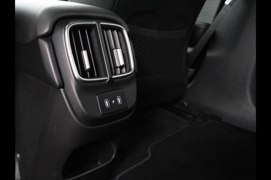 Hyundai IONIQ 6 Connect 77.4 kWh | SOH 94,7% | Warmtepomp | Head-Up | Stoelverwarming | Camera | Carplay | Standkachel | Adaptive cruise | Keyless | Navigatie | Achterbankverwarming | Full LED