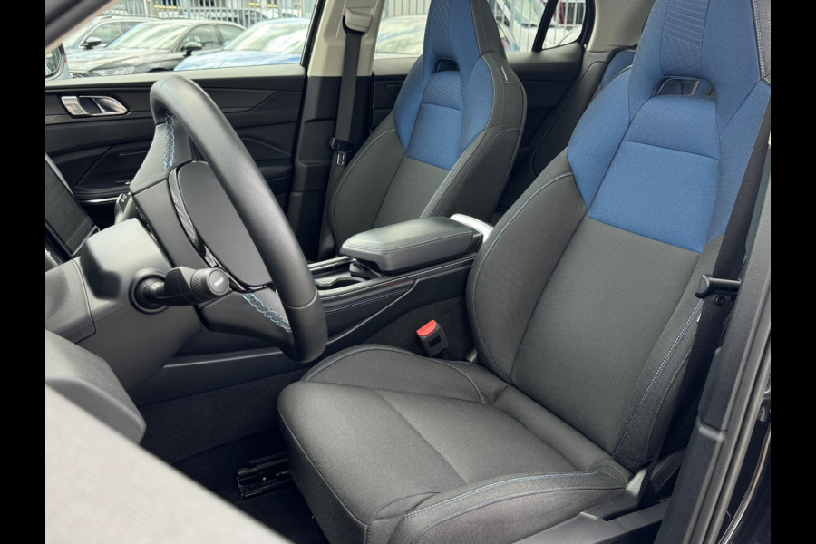 Lynk & Co 01 1.5 NL-AUTO | TREKHAAK | BLACK PACK | PANODAK