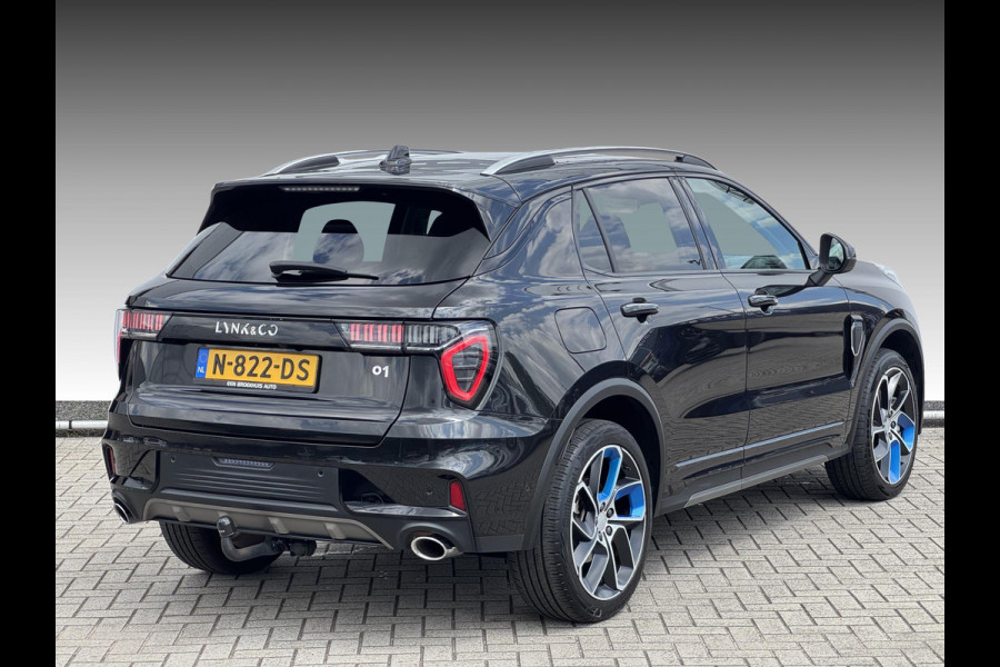 Lynk & Co 01 1.5 NL-AUTO | TREKHAAK | BLACK PACK | PANODAK