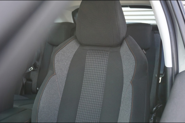 Peugeot 3008 131PK PureTech Bue Lease AUTOM. | AFN. TREKHAAK | HOGE ZIT