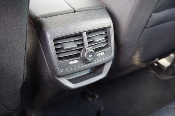 Peugeot 3008 131PK PureTech Bue Lease AUTOM. | AFN. TREKHAAK | HOGE ZIT