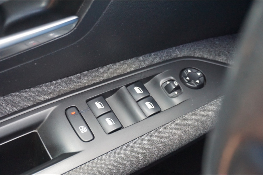 Peugeot 3008 131PK PureTech Bue Lease AUTOM. | AFN. TREKHAAK | HOGE ZIT