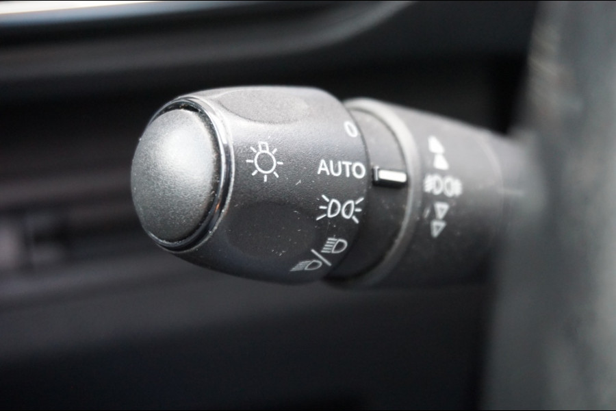 Peugeot 3008 131PK PureTech Bue Lease AUTOM. | AFN. TREKHAAK | HOGE ZIT