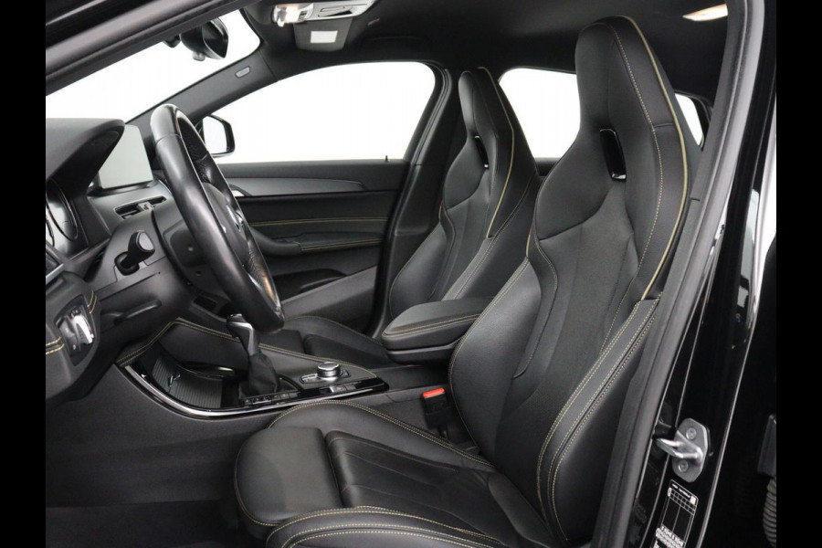BMW X2 xDrive25e Goldplay Edition | SOH 82,1% | M Sport | Leder | Head-Up | Sportstoelen | 19'' velgen | Sfeerverlichting | Camera | Stoelverwarming | Navigatie | Full LED | Keyless | DAB | Park Assist | Memory | PHEV | Plug In