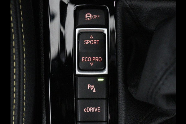 BMW X2 xDrive25e Goldplay Edition | SOH 82,1% | M Sport | Leder | Head-Up | Sportstoelen | 19'' velgen | Sfeerverlichting | Camera | Stoelverwarming | Navigatie | Full LED | Keyless | DAB | Park Assist | Memory | PHEV | Plug In