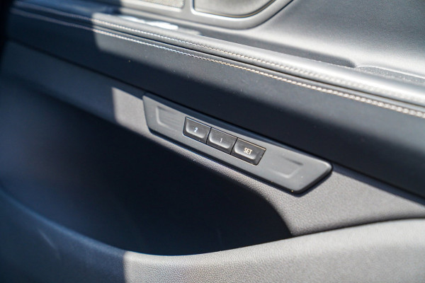 BMW 7 Serie 745e High Executive | Stoelverkoeling | Stuurwiel verwarming | Harman/Kardon | Driving Assistant | Soft Close | NIEUW