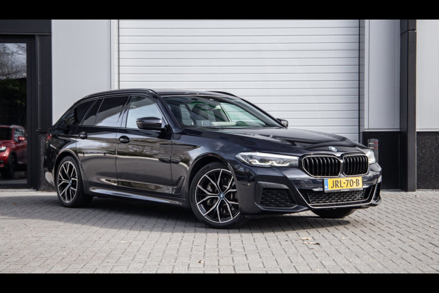 BMW 5 Serie Touring 530e M Sport / Apple Carplay / LED / PHEV / Trekhaak / Stoel Verwarming