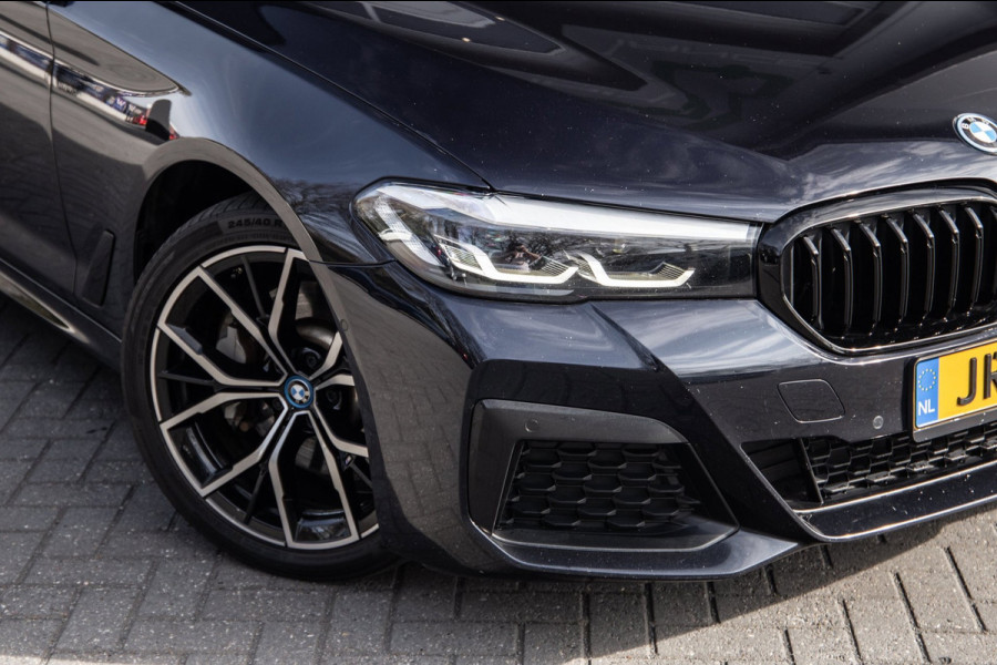 BMW 5 Serie Touring 530e M Sport / Apple Carplay / LED / PHEV / Trekhaak / Stoel Verwarming
