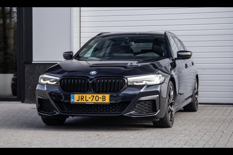 BMW 5 Serie Touring 530e M Sport / Apple Carplay / LED / PHEV / Trekhaak / Stoel Verwarming