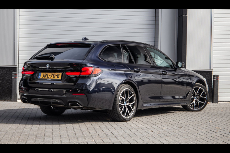 BMW 5 Serie Touring 530e M Sport / Apple Carplay / LED / PHEV / Trekhaak / Stoel Verwarming