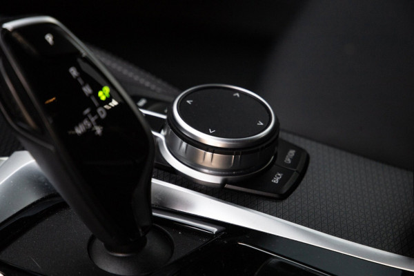 BMW 5 Serie Touring 530e M Sport / Apple Carplay / LED / PHEV / Trekhaak / Stoel Verwarming