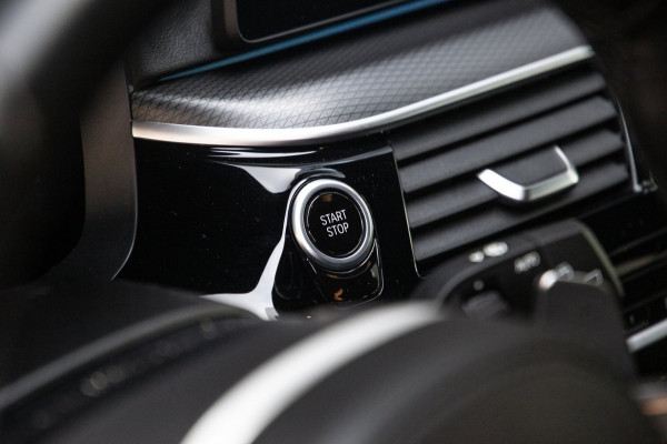 BMW 5 Serie Touring 530e M Sport / Apple Carplay / LED / PHEV / Trekhaak / Stoel Verwarming