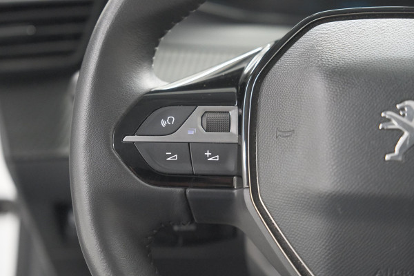 Peugeot e-208 EV Active Pack 50 kWh | SOH 91,3% | 11 KW LADER | IJSKOUDE Climate Control | Parkeersensoren | Apple Carplay