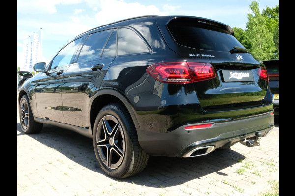 Mercedes-Benz GLC 300e 4MATIC AMG Line 320 PK | AMG Pakket | PHEV | Panormadak | Trekhaak inklapbaar | Stoelverwarming | Elektrische klep | LED | Lederen bekleding | Elektrisch verstelbare stoelen |
