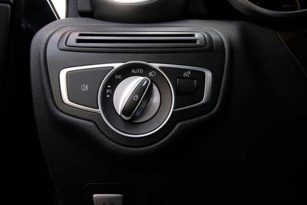 Mercedes-Benz GLC 300e 4MATIC AMG Line 320 PK | AMG Pakket | PHEV | Panormadak | Trekhaak inklapbaar | Stoelverwarming | Elektrische klep | LED | Lederen bekleding | Elektrisch verstelbare stoelen |