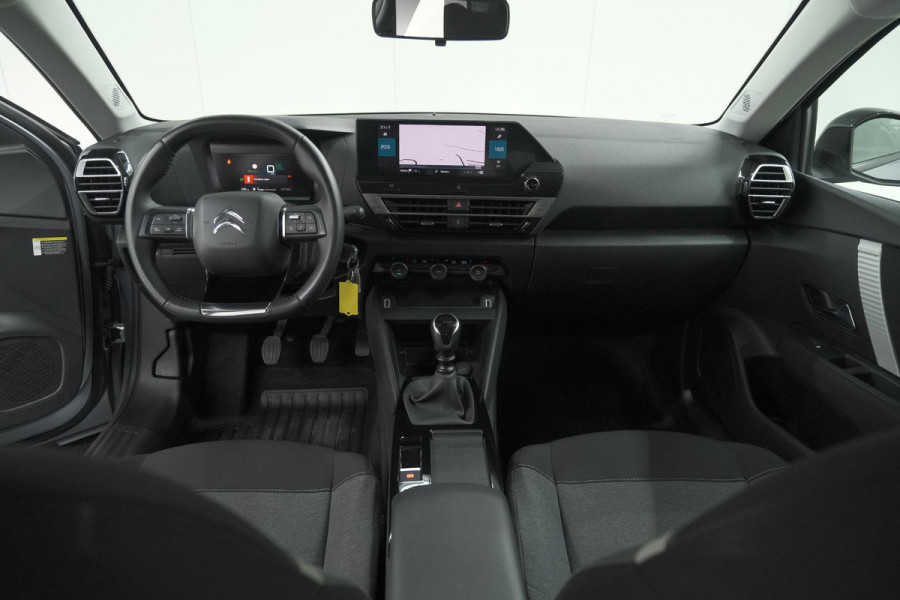 Citroën C4 Puretech 130 Feel | Trekhaak | Camera | Allseason Banden | Climate Control | Parkeersensoren