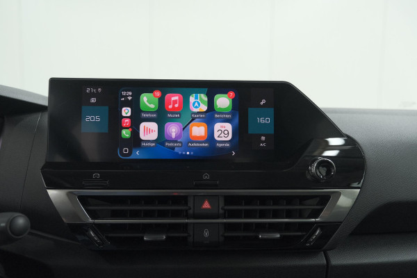 Citroën C4 Puretech 130 Feel | Trekhaak | Camera | Allseason Banden | Climate Control | Parkeersensoren