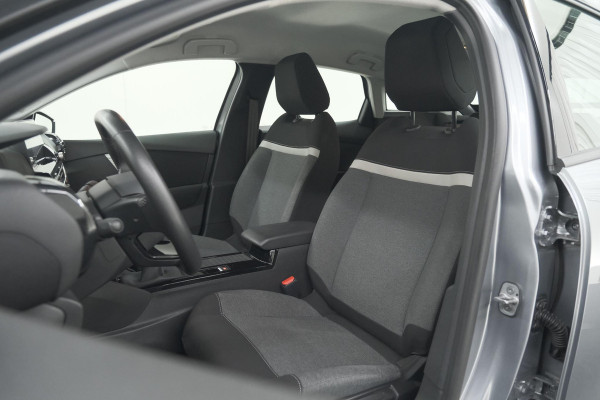 Citroën C4 Puretech 130 Feel | Trekhaak | Camera | Allseason Banden | Climate Control | Parkeersensoren