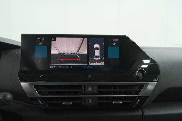 Citroën C4 Puretech 130 Feel | Trekhaak | Camera | Allseason Banden | Climate Control | Parkeersensoren