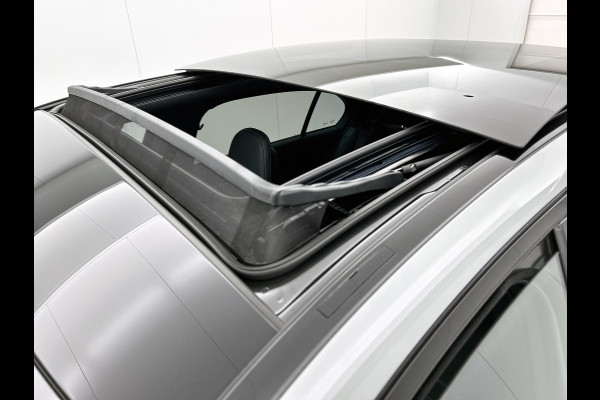 Mercedes-Benz C-Klasse 300 e Business Solution AMG | Nightpakket | GUARD 360° Plus | Burmester® 3D surround sound | Trekhaak | Middenconsole metaalstructuur | Panoramaschuifdak | 360° camera | Diamond grill |