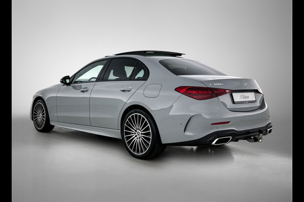 Mercedes-Benz C-Klasse 300 e Business Solution AMG | Nightpakket | GUARD 360° Plus | Burmester® 3D surround sound | Trekhaak | Middenconsole metaalstructuur | Panoramaschuifdak | 360° camera | Diamond grill |