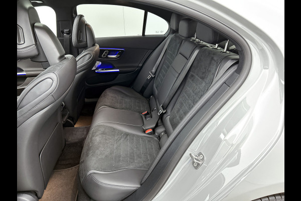 Mercedes-Benz C-Klasse 300 e Business Solution AMG | Nightpakket | GUARD 360° Plus | Burmester® 3D surround sound | Trekhaak | Middenconsole metaalstructuur | Panoramaschuifdak | 360° camera | Diamond grill |