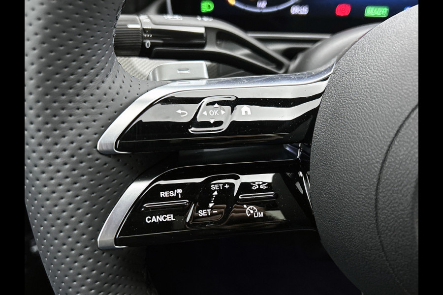 Mercedes-Benz C-Klasse 300 e Business Solution AMG | Nightpakket | GUARD 360° Plus | Burmester® 3D surround sound | Trekhaak | Middenconsole metaalstructuur | Panoramaschuifdak | 360° camera | Diamond grill |