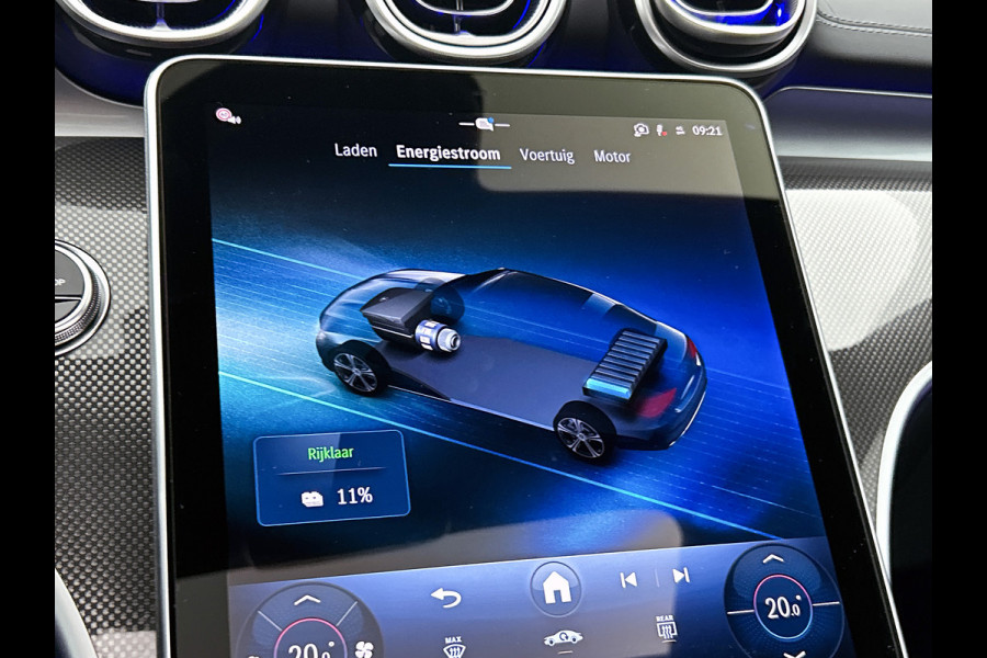 Mercedes-Benz C-Klasse 300 e Business Solution AMG | Nightpakket | GUARD 360° Plus | Burmester® 3D surround sound | Trekhaak | Middenconsole metaalstructuur | Panoramaschuifdak | 360° camera | Diamond grill |